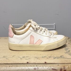 Veja Women's Cream and Pink Sneakers